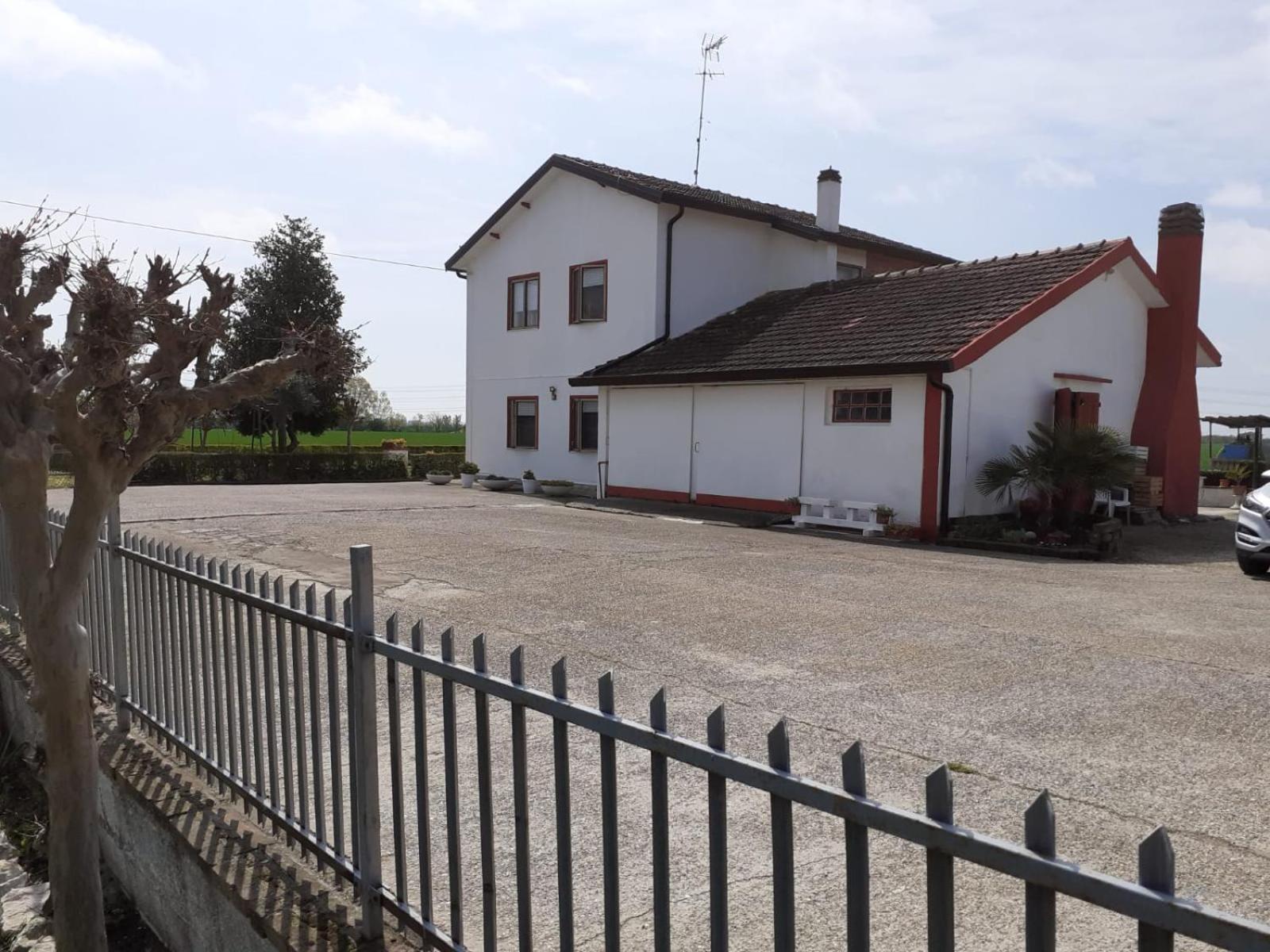 Locazione Turistica Girasole Villa Porto Tolle Exterior photo